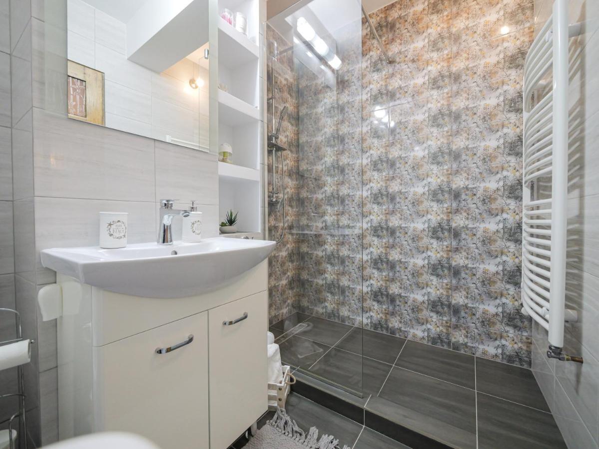 Luxury Ultracentral Curtea de Argeş المظهر الخارجي الصورة