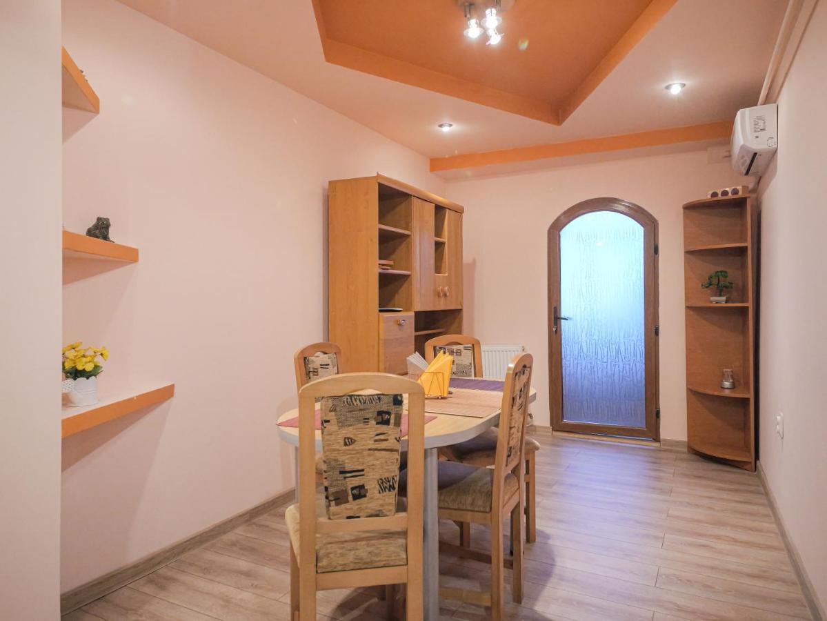 Luxury Ultracentral Curtea de Argeş المظهر الخارجي الصورة